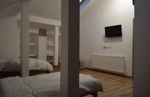 Barnova Casa | Pensiunea VisAventura
