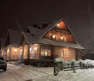 Lapsze Nizne Casa | Pensjonat i Restauracja Nowak