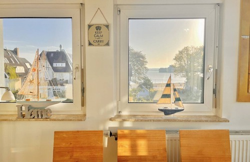 Reppenhagen Apartamento | Penthaus Luna am Strand mit Meerblick & Balkon