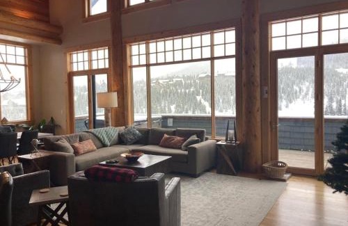 Saddle Ridge Cabina | Penthouse 1 by Moonlight Basin Lodging