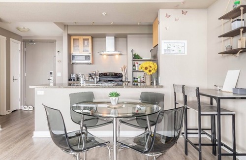 Northwest Bellevue Apartamento | Penthouse 2b 2b +Gym +Yoga Room +Lounge +Pool +WiFi in Downtown Bellevue