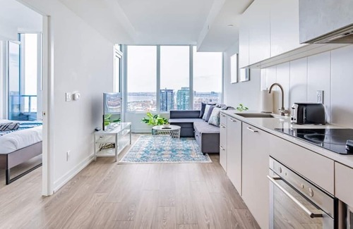 King West Village Condominio | Penthouse 2BR-2Bath, Lake View