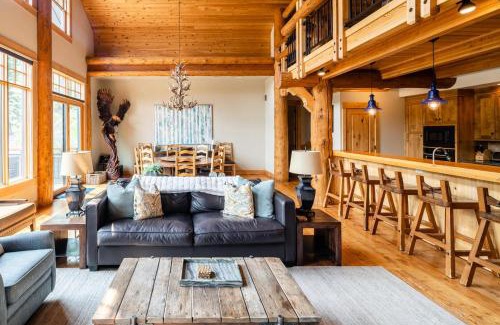 Saddle Ridge Cabina | Penthouse 3 by Moonlight Basin Lodging