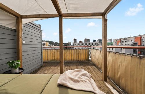 Gronland Apartamento | Penthouse 3-Story with 2 Terraces & Balcony