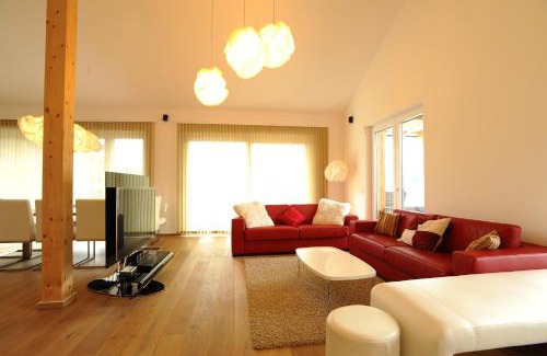 Haus im Ennstal Apartamento | Penthouse Alpine Living direkt an der Skipiste by Schladmingurlaub