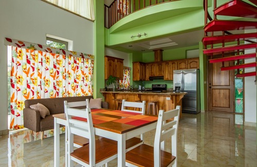 Naranjos Agrios Condominio | ÁTICO INCREÍBLE VISTAS LAGO ARENAL