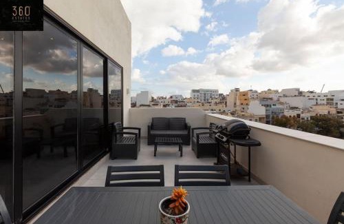 Tal-Ghoqod Apartamento | Penthouse and BBQ Kitchen Island & Massive living by 360 Estates