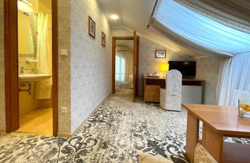 Lviv Hotel | Penthouse Apartment in Hotel Eney