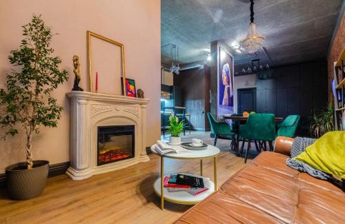 Solomjanskyj Apartamento | Penthouse Art on the 25th floor, loft business class apartments