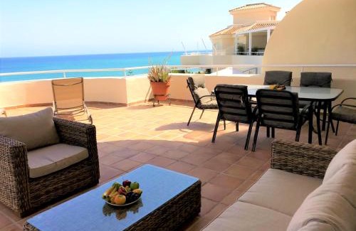 Buenas Noches Apartamento | PENTHOUSE BERMUDA BEACH 2