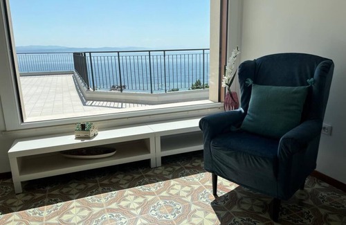 Marina Julia Apartamento | PENTHOUSE BY THE SEA