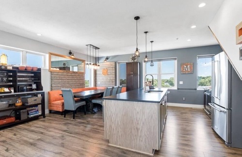Spring Lake Condominio | Penthouse Condo Downtown Grand Haven