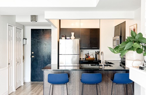 Church and Wellesley Condominio | Penthouse Condo with Office Space in Central Toronto
