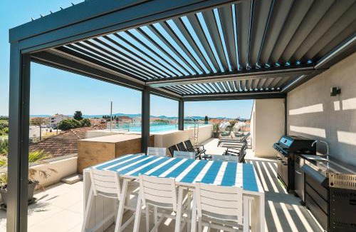 Sukosan Apartamento | Penthouse Croatiendream with 3 bedrooms, pool and sea view