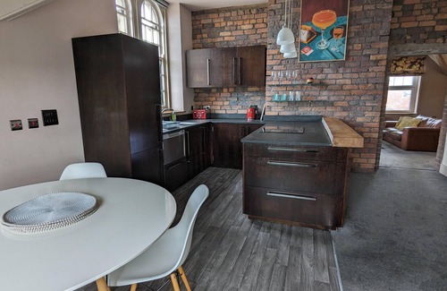 Merthyr Tydfil Apartamento | Penthouse-highstreet-sleeps2-87ws