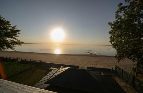 Sylvan Beach Condominio | "The Penthouse" - Top Floor Lux Condo in Sylvan! Internal name: Penthouse - Sleeps 9
