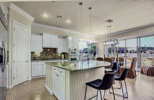 Tramonto Condominio | Penthouse in the heart of Lake Las Vegas