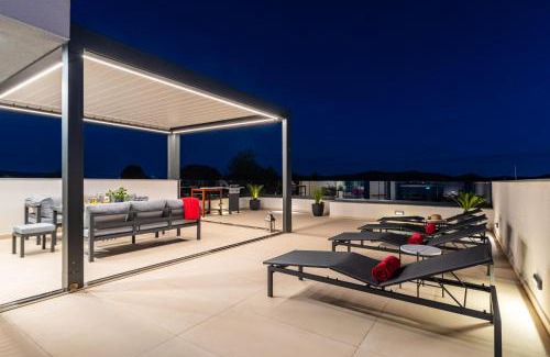 Sukosan Apartamento | Penthouse LiV