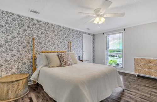 Statesboro Apartamento | Penthouse Loft- Balcony Over Downtown Statesboro