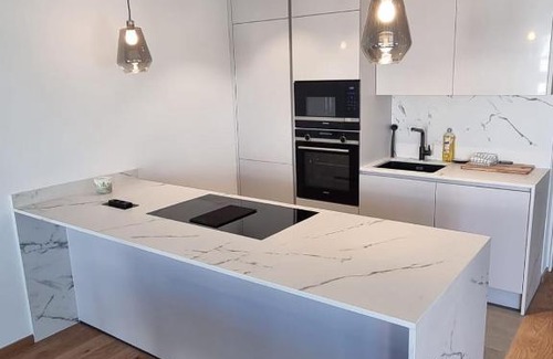 Hollerich Apartamento | Penthouse Luxurious Central Flat with Parking