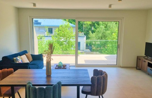 Hollerich Apartamento | Penthouse Luxurious Central Flat with Parking