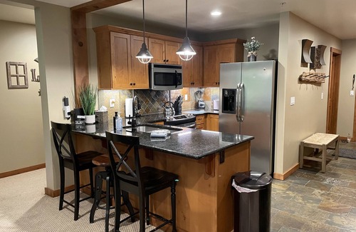 Kellogg Condominio | Penthouse Mountain Haven with Spa Room. Sleeps 6!
