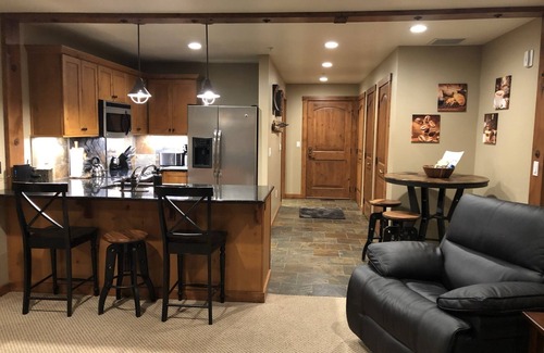 Kellogg Condominio | Penthouse Mountain Haven with Spa Room. Sleeps 6!