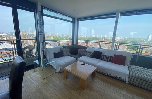 Shaftesbury Apartamento | Penthouse near Clapham Junction large wrap around terrace incredible views