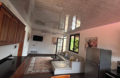 Barrio Ricos y Famosos Casa | Apartamento de 2 dormitorios Shangri La