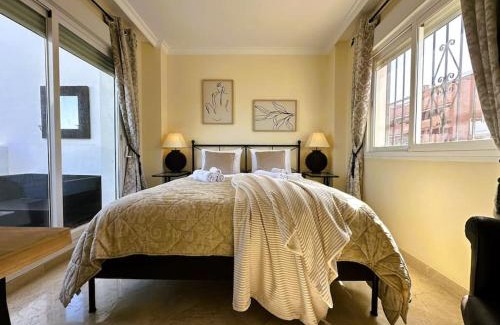 Bahia de Casares Apartamento | Penthouse of the Rising Sun