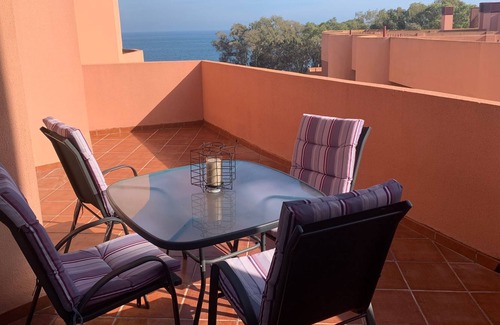 Puerto de la Duquesa Apartamento | PENTHOUSE ON THE SEAFRONT with fantastic pools and gardens in Manilva