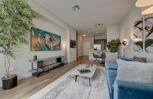 Westwood Apartamento | Penthouse One Bedroom Garden View Condo by UCLA