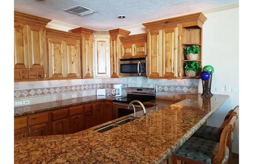 Puerto Peñasco Complejo | Penthouse Paraiso C602 Luxury at your fingertips!
