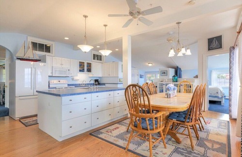 Lincolnville Apartamento | Penthouse - Private Balconies - Beach and Water Views