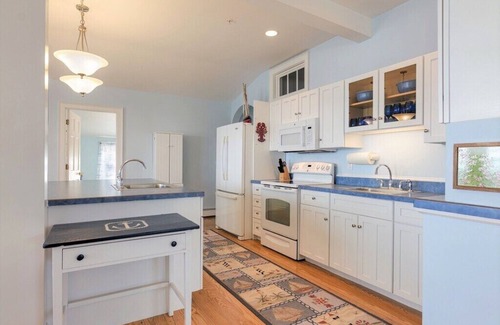 Lincolnville Apartamento | Penthouse - Private Balconies - Beach and Water Views