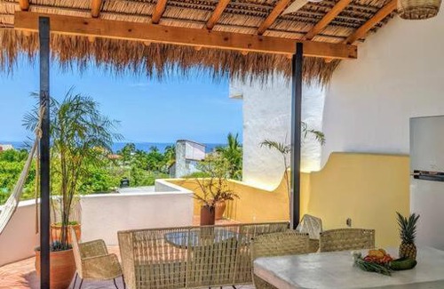 Rinconada Apartamento | Penthouse -Sky at Mikasa- Fast wifi, King Bed, AC & Pool