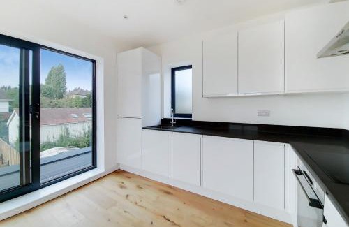 Cricklewood Apartamento | Penthouse Studio Apt with Private rooftop terrace