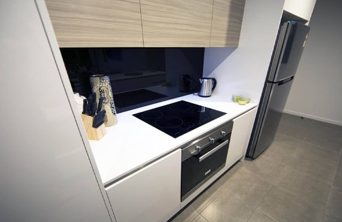 Bundall Apartamento | PENTHOUSE STYLE 4 BEDROOMS!