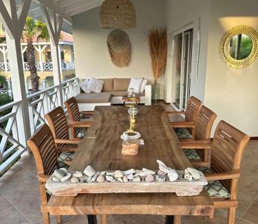 Jan Thiel Apartamento | Penthouse Tropicana 6 persons gated penthouse with pool