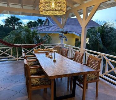 Jan Thiel Apartamento | Penthouse Tropicana 6 persons gated penthouse with pool