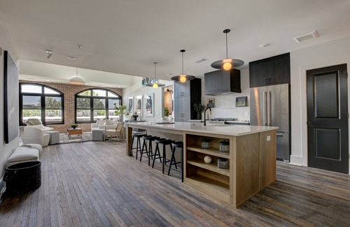 Castleberry Hill Apartamento | Penthouse w Rooftop, Private Chef, Secure Parking