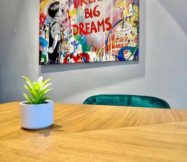 Meidling Apartamento | Penthouse Wien mit Parkplatz und Balkon