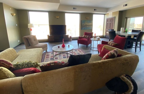Whittier Apartamento | Penthouse with a Downtown Minneapolis View