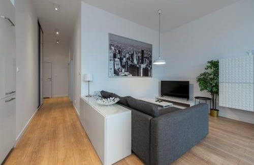 Srodmiescie Apartamento | Penthouse with a View of Lodz & Free Parking