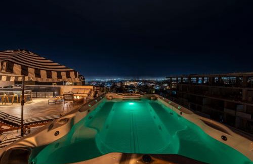 El Tezal Apartamento | Penthouse with Private Jacuzzi in Villa San Lucas