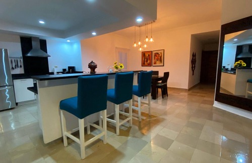 El Cortecito Apartamento | Penthouse With Rooftop and Pool & Beach Access