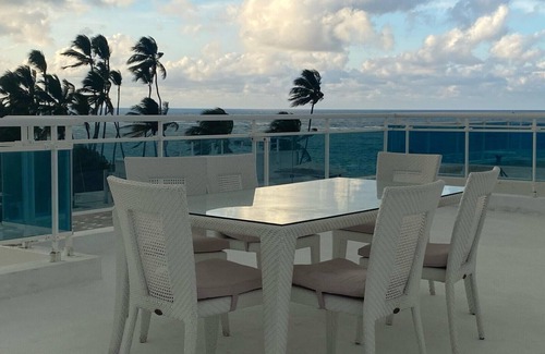 El Cortecito Apartamento | Penthouse With Rooftop and Pool & Beach Access