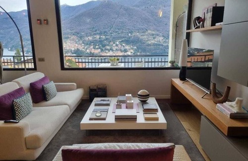 Moltrasio Apartamento | Penthouse with Stunning Lake View