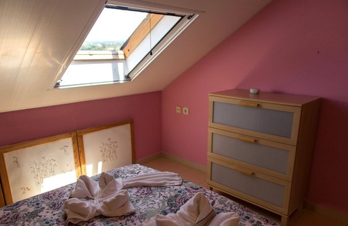 Las Ventas de Santa Lucía Apartamento | Atico con terraza en Graus Pirineo de Huesca