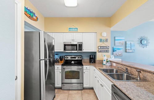 Long Beach Condominio | Penthouse With Beautiful Beach Views! 1 Bedroom, 2 Bathroom Penthouse!
